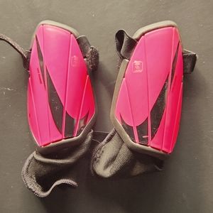 Nike Charge Shin Guards Pink